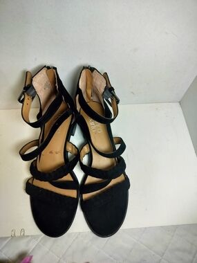 Franco Sarto Black and Gold Women's Shoe